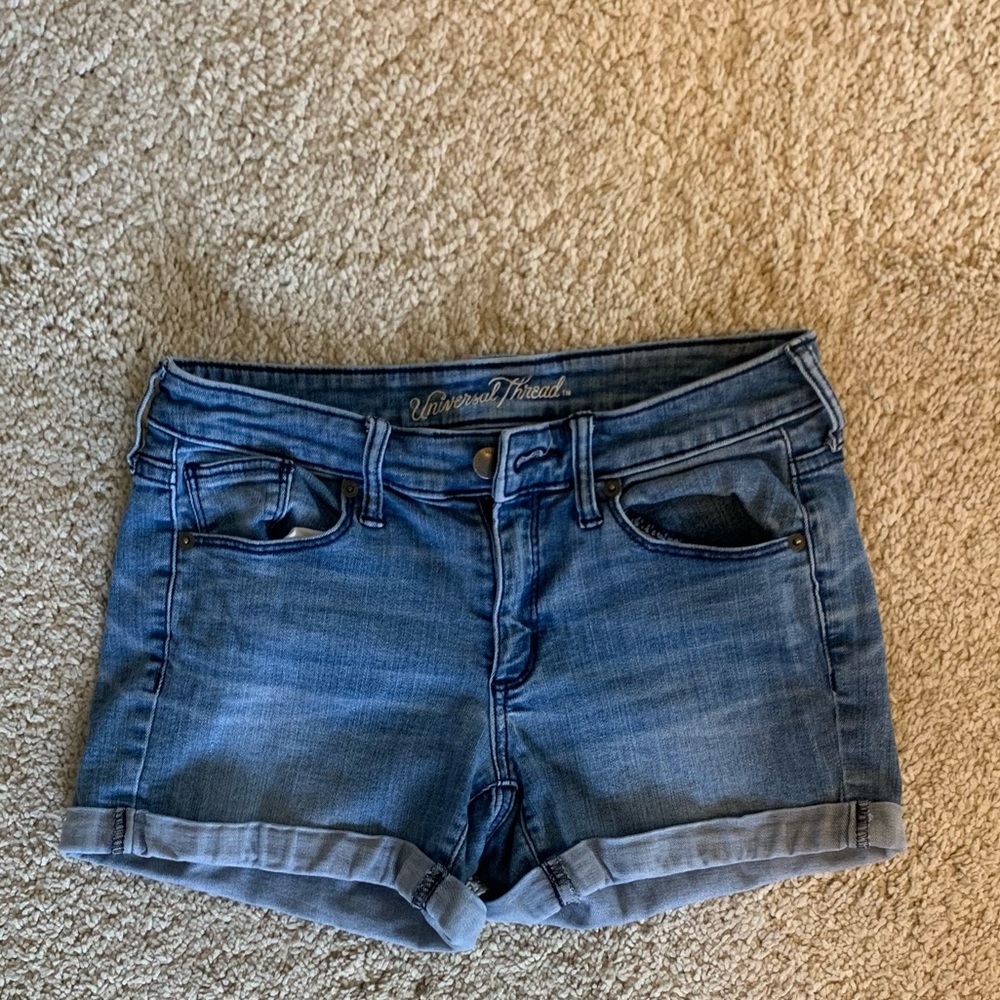 Univerasal Thread jean shorts